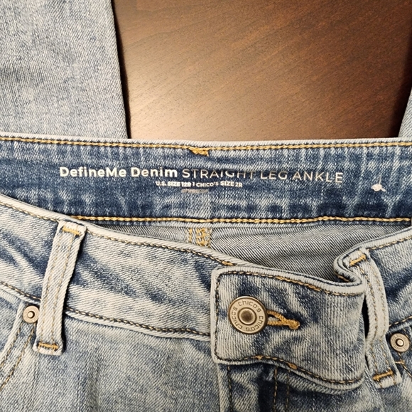 Chico’s Define Me Straight Leg Ankle Jeans sz 12 (2) - Picture 2 of 7